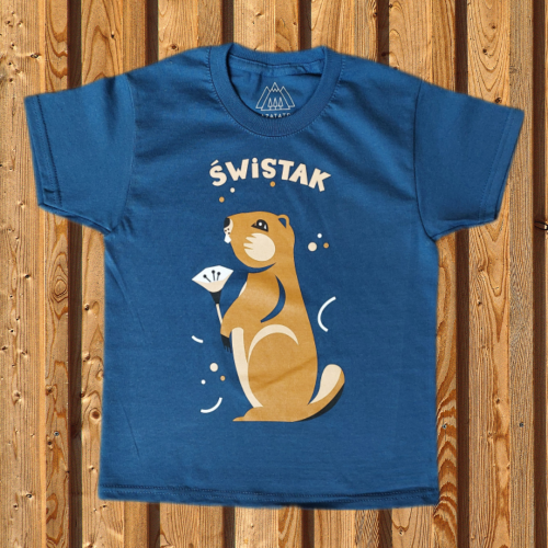 Ciemno niebieska, luźna koszulka, z krótkim rękawem. Dla dzieci. Na środku, urocza grafika, świstaka, który trzyma w łapce biały kwiat. Na górze żółty napis świstak.